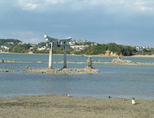 御島崎の鳥居